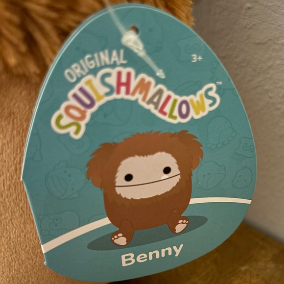 Squishmallows Brown Yeti - Benny - Picture 3 of 3